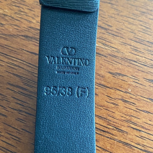 Valentino Garavani Women Black Leather Belt with Gold V Buckle Size M main image 7
